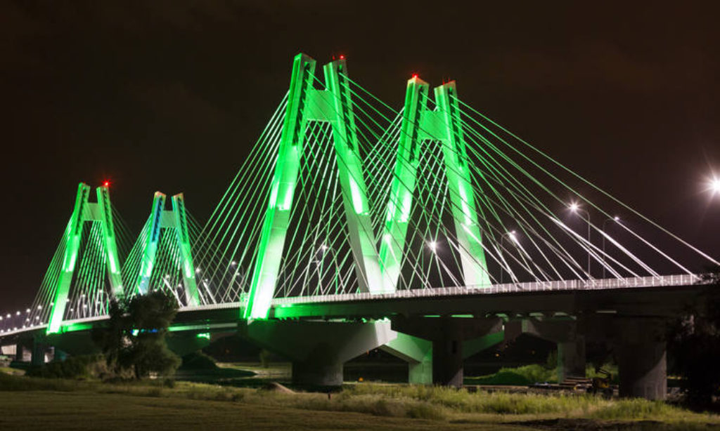 Zjawiskowa iluminacja nowego mostu