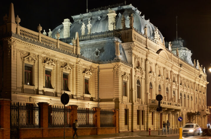Iluminacja pałacu Izraela Poznańskiego – od projektu do efektu
